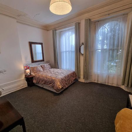 Large Flat Next To Port, Cliffs, Beach With Parking Dover Dış mekan fotoğraf